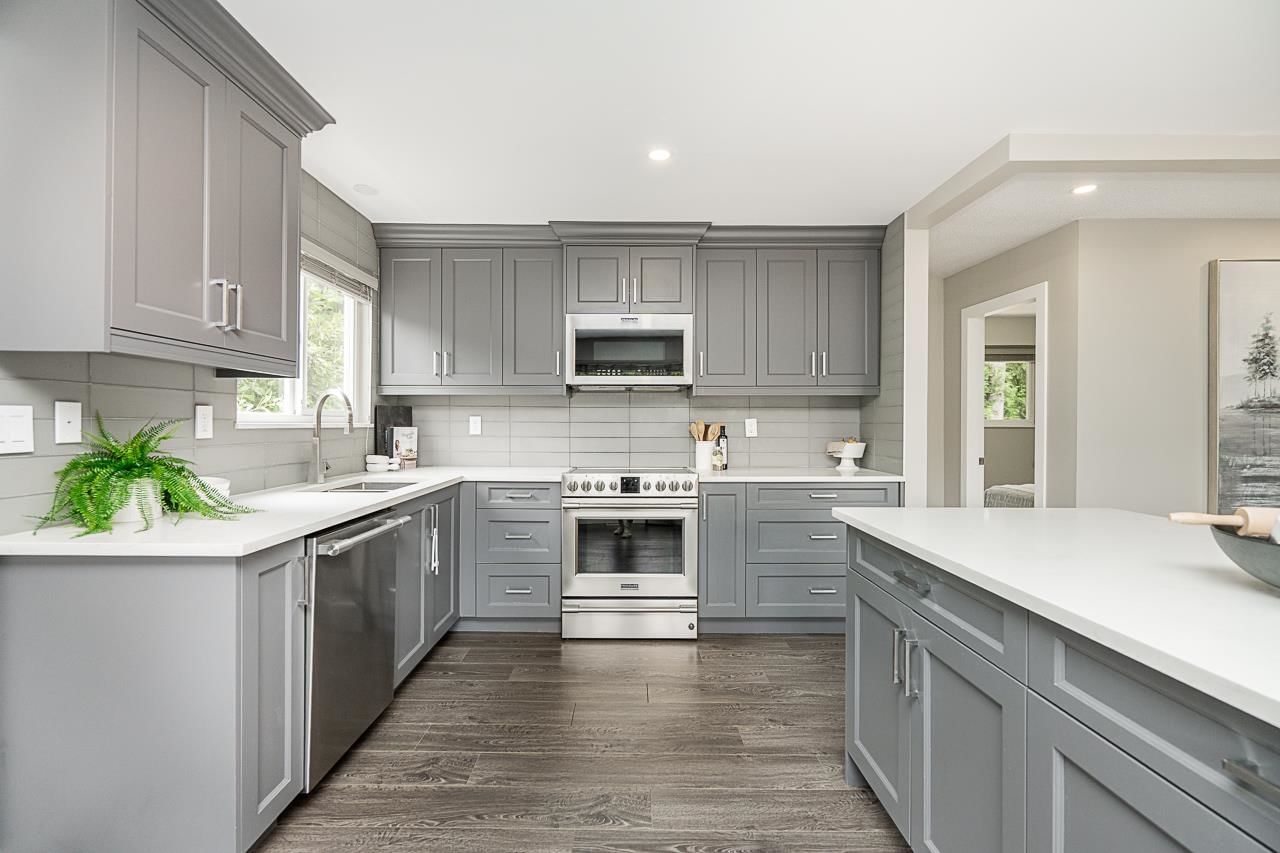 Listing Image 11