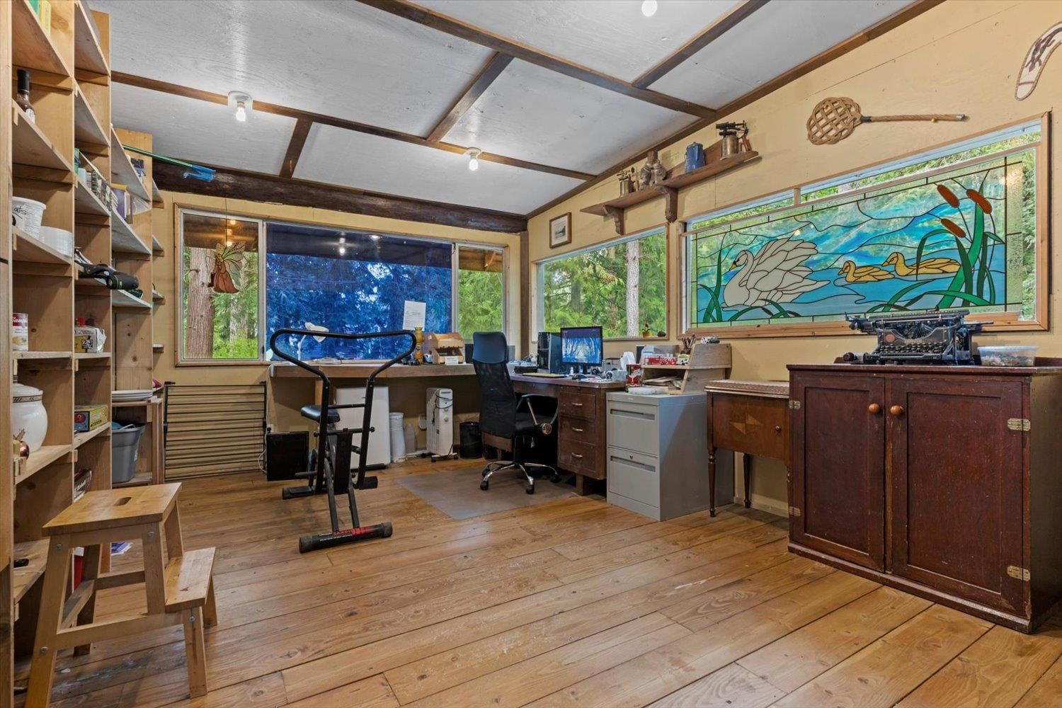 Listing Image 18