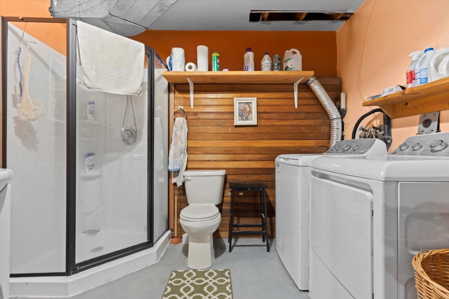 Listing Image 9