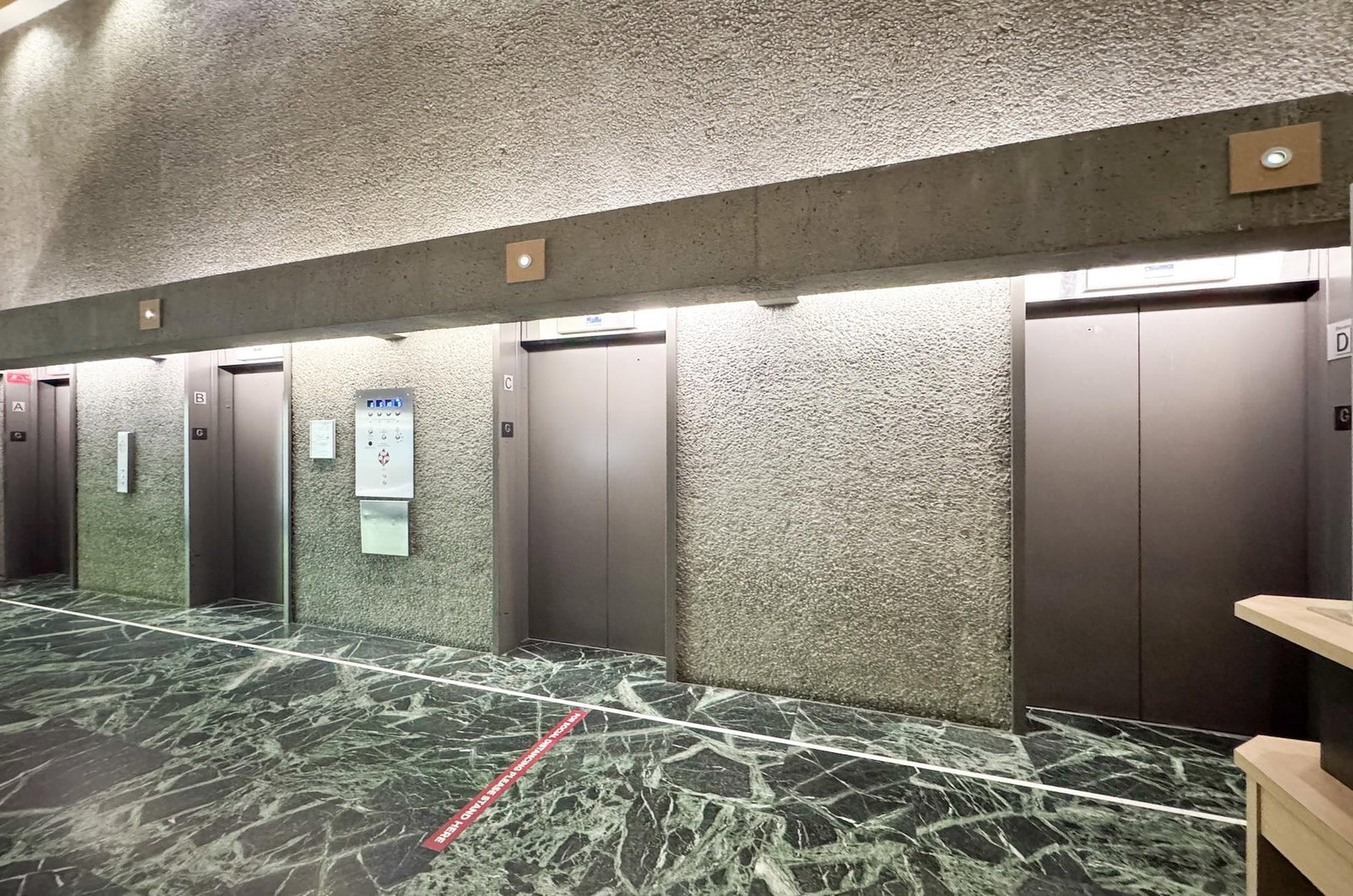 Listing Image 5