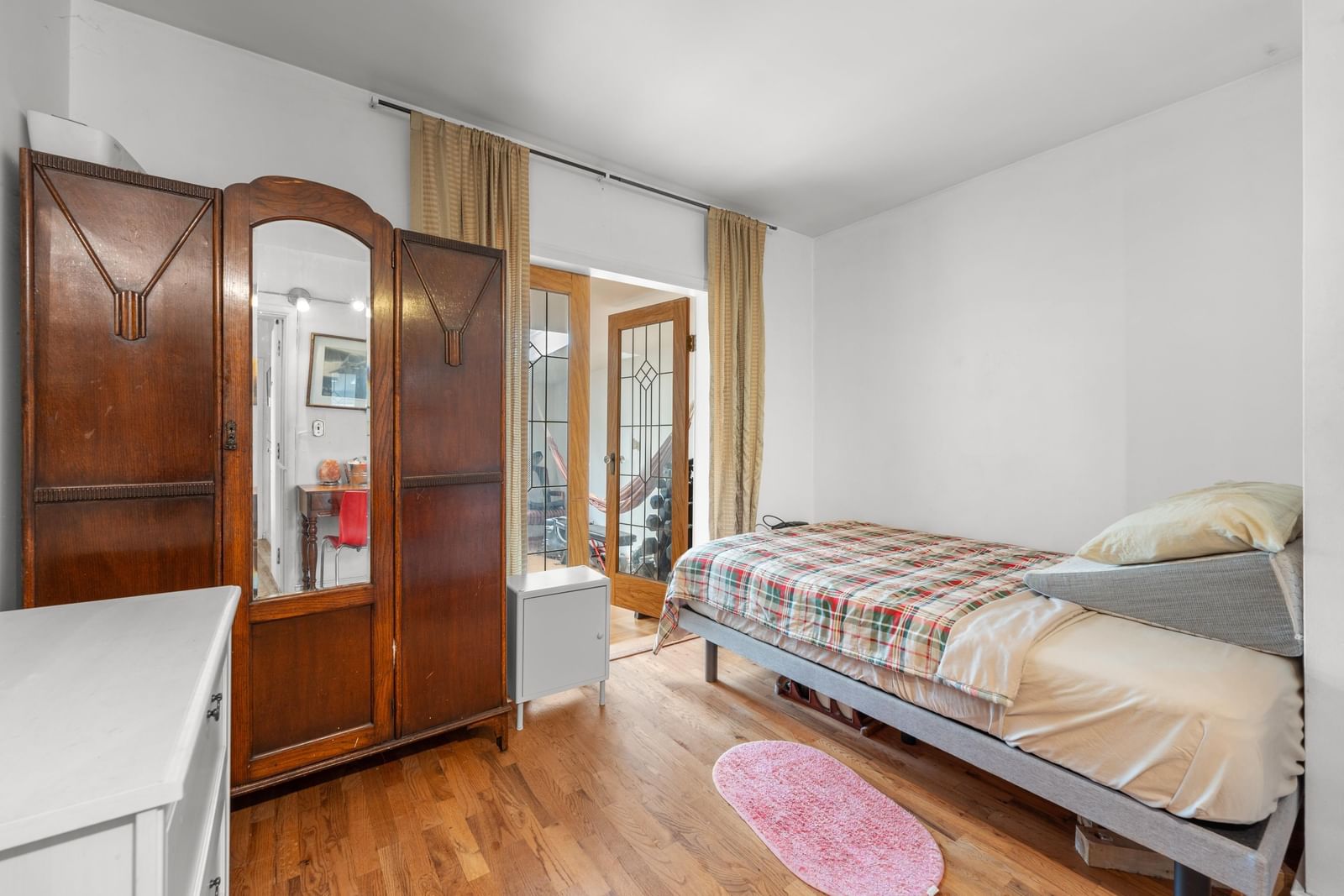 Listing Image 9