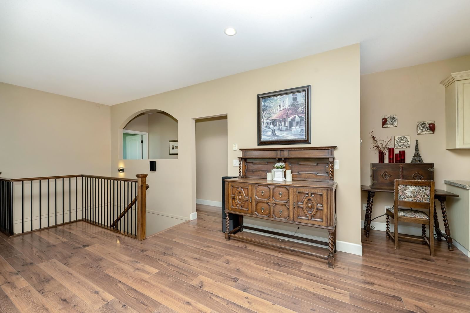 Listing Image 14