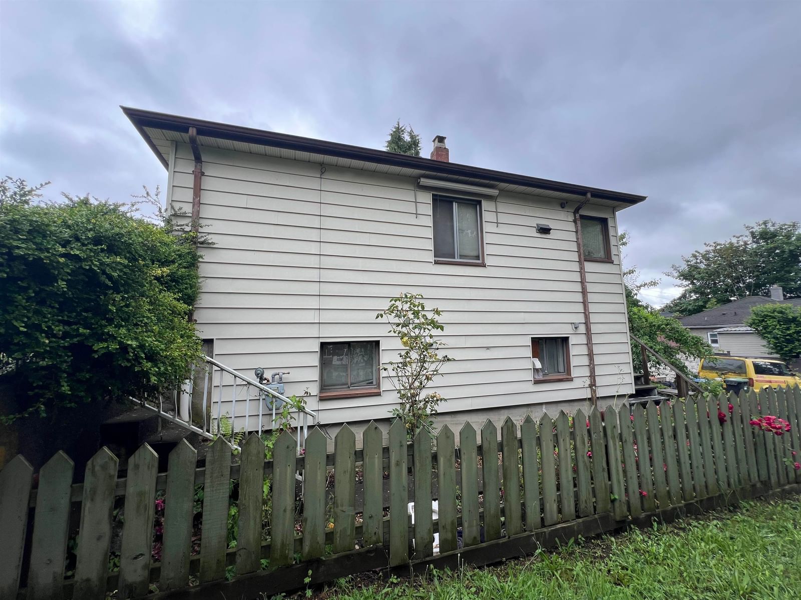 Listing Image 8