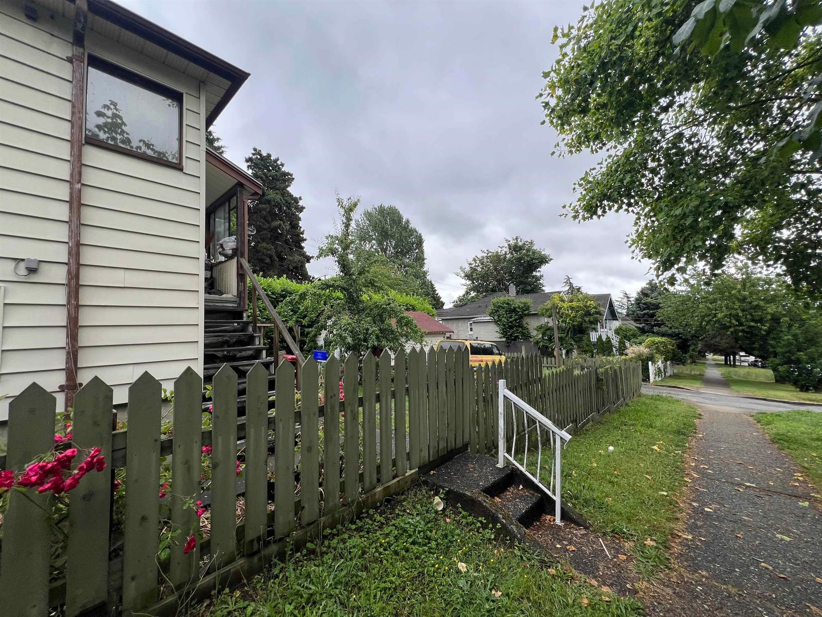 Listing Image 9