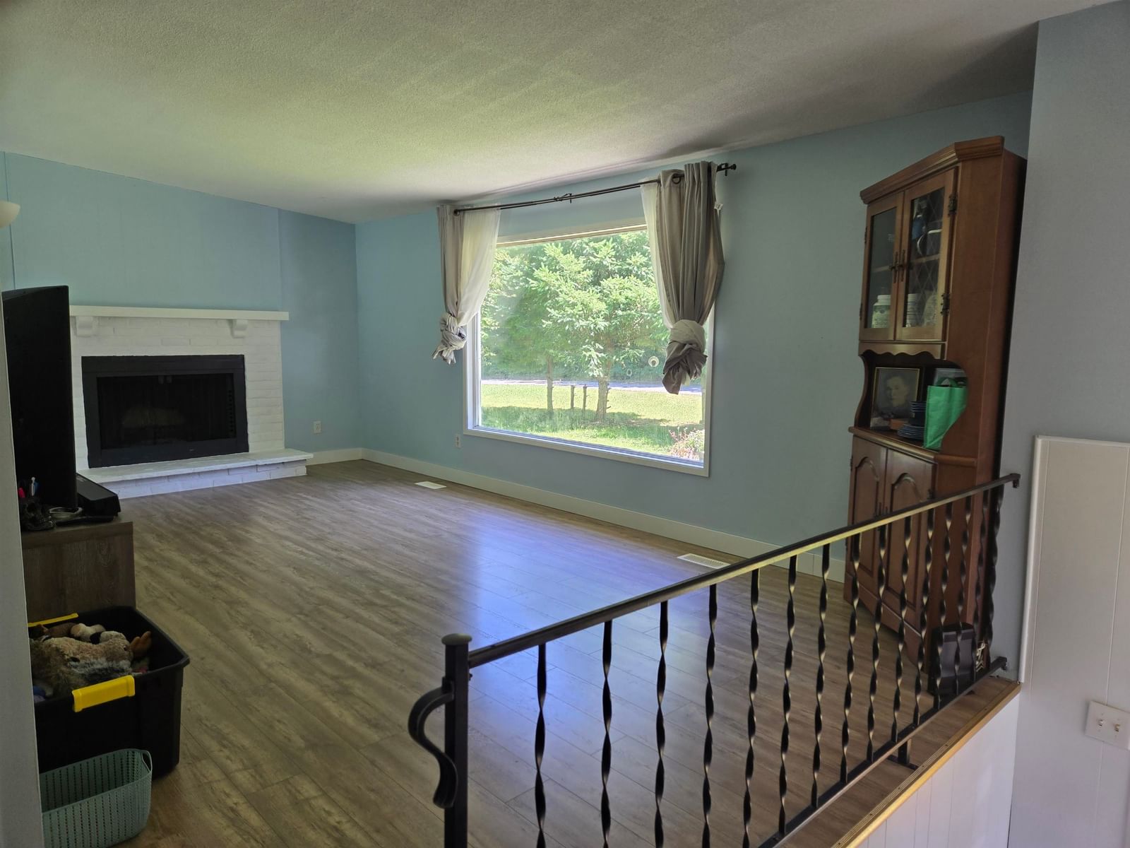 Listing Image 18