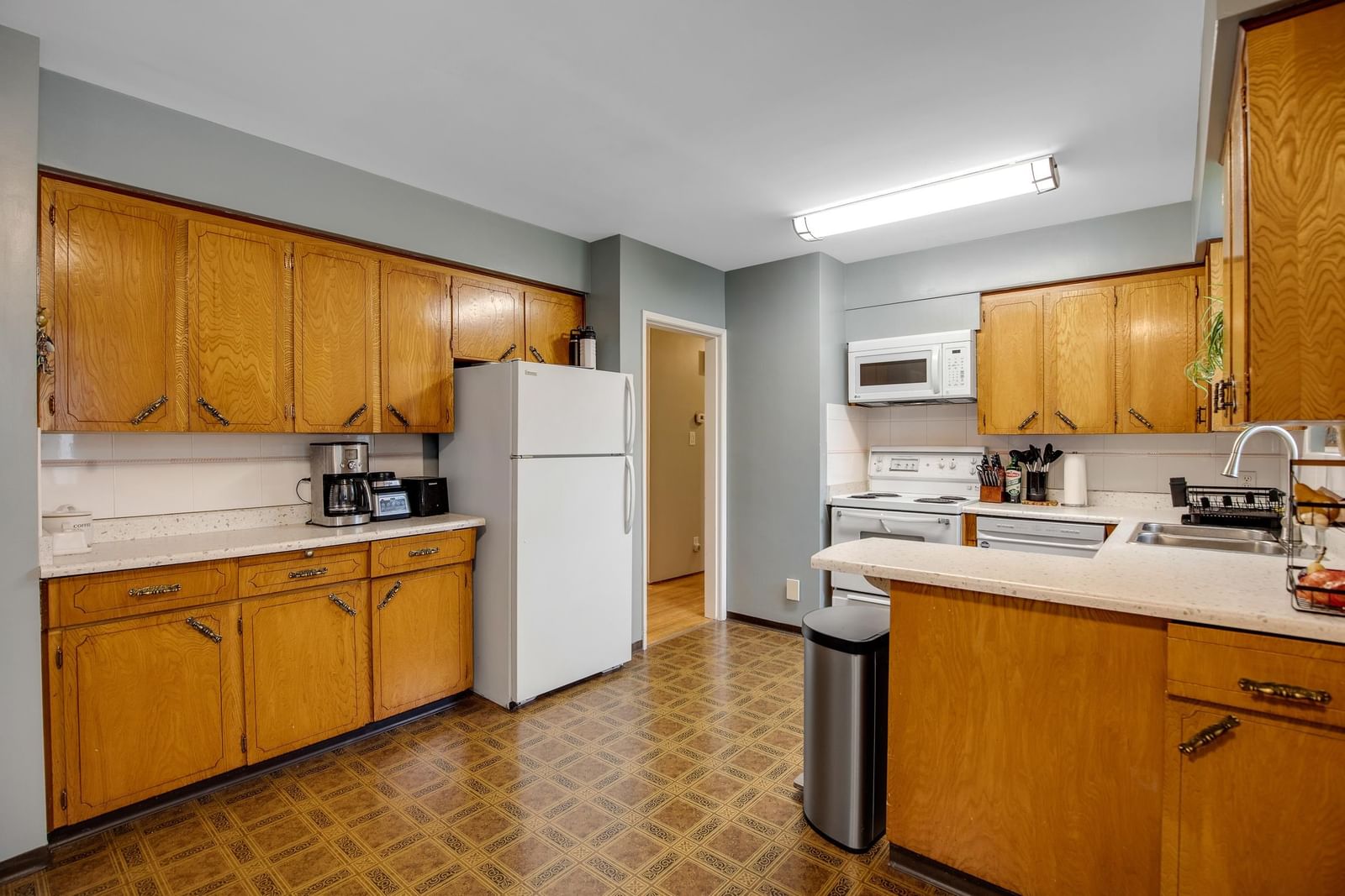 Listing Image 9