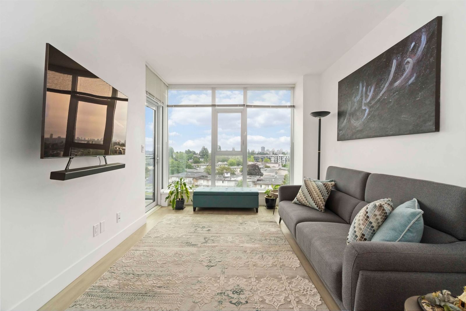 Listing Image 10