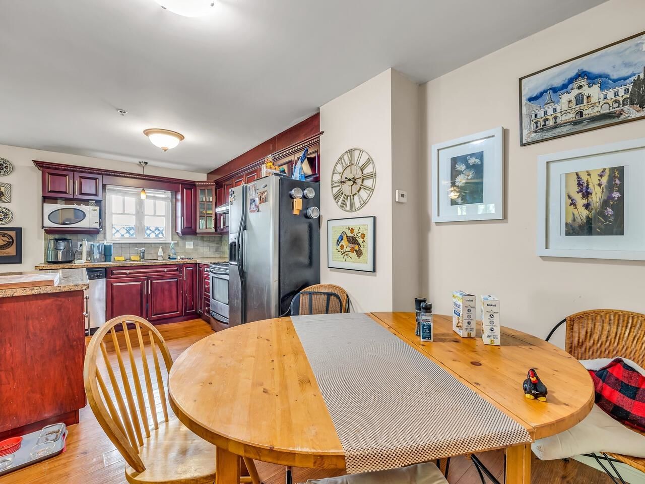 Listing Image 11