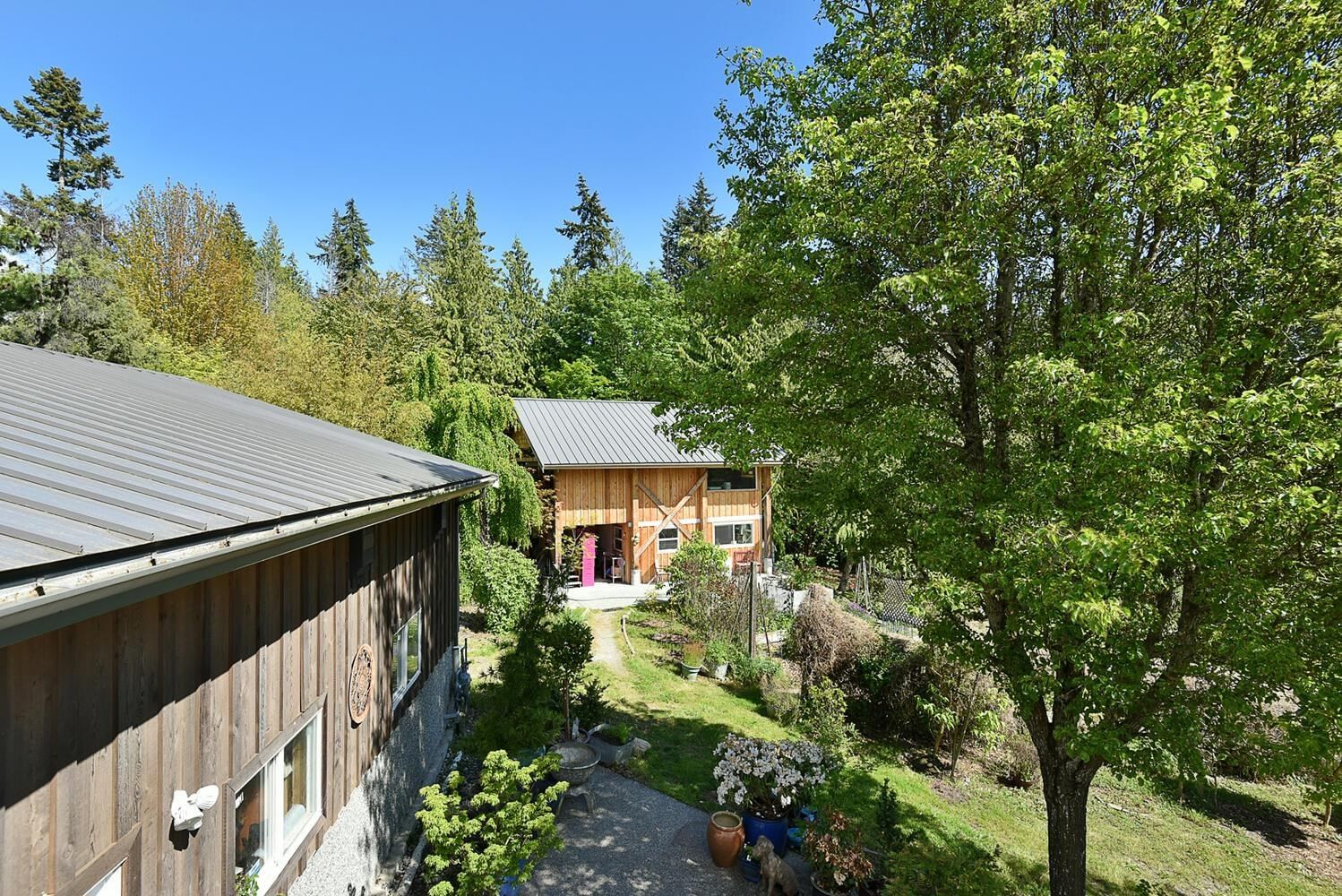 Listing Image 11