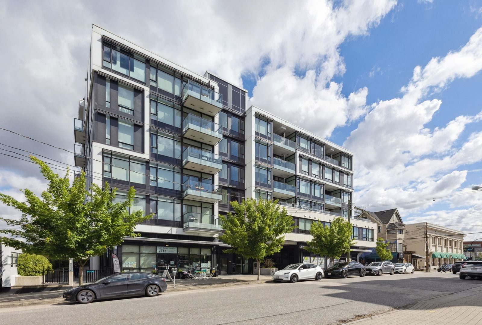 Listing Image 1