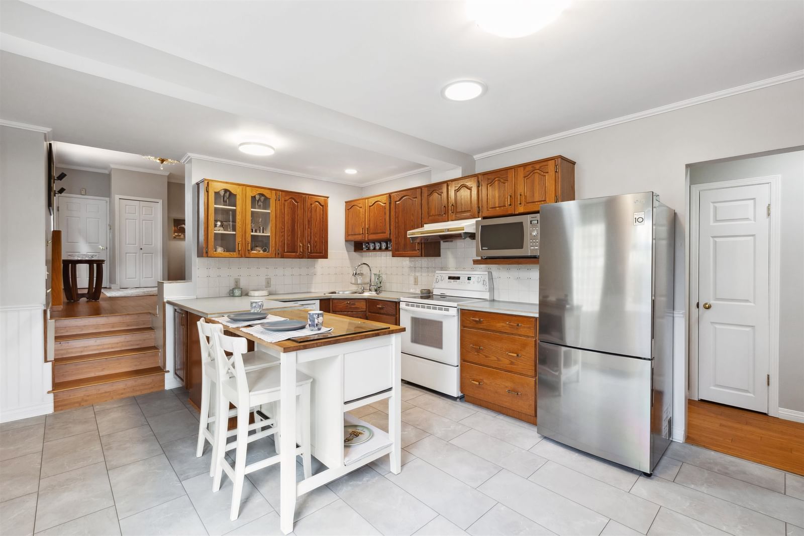 Listing Image 11