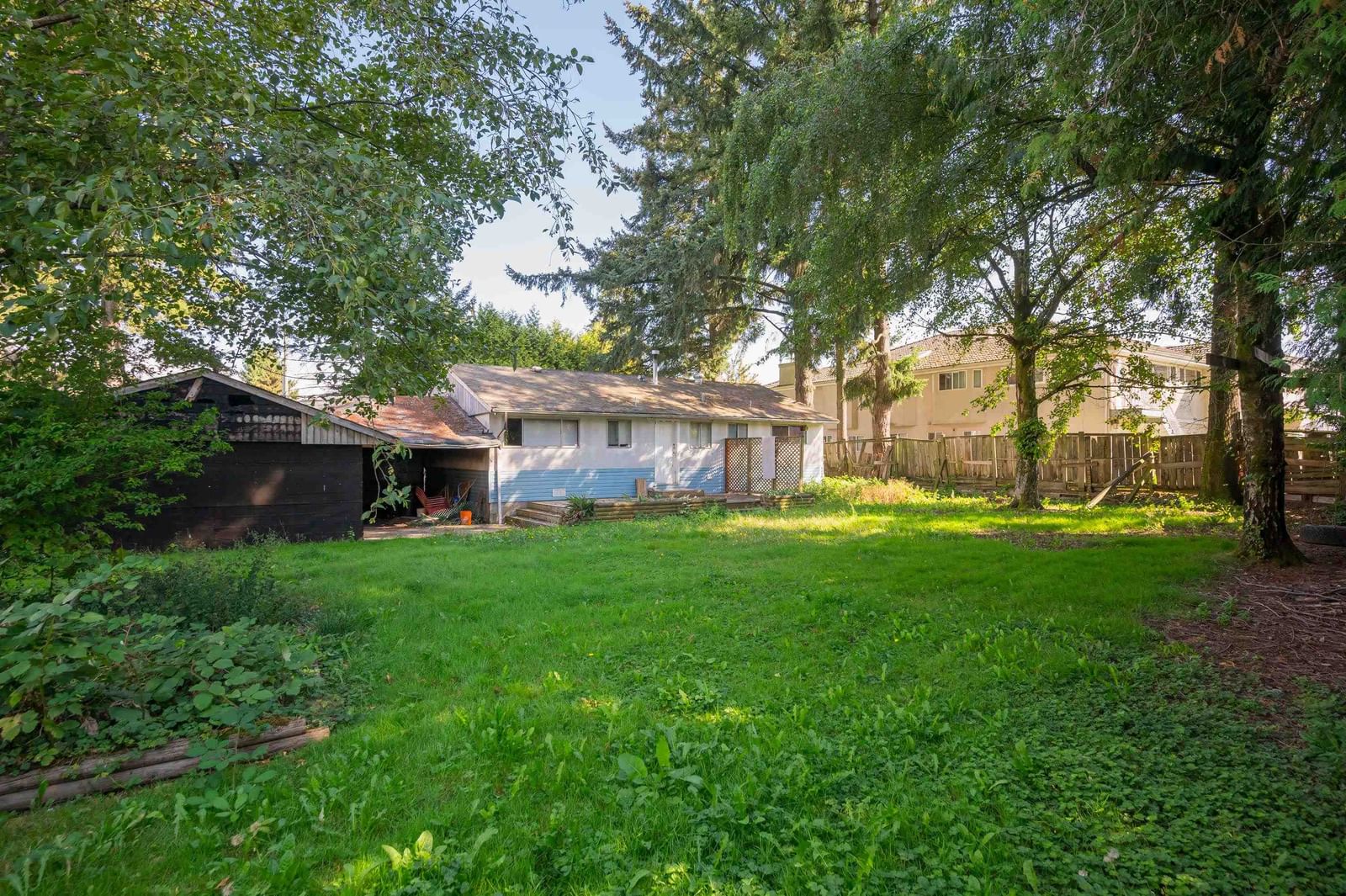 Listing Image 10
