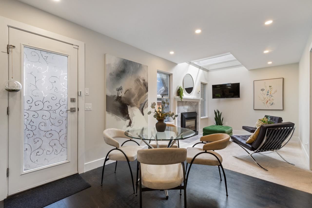 Listing Image 11