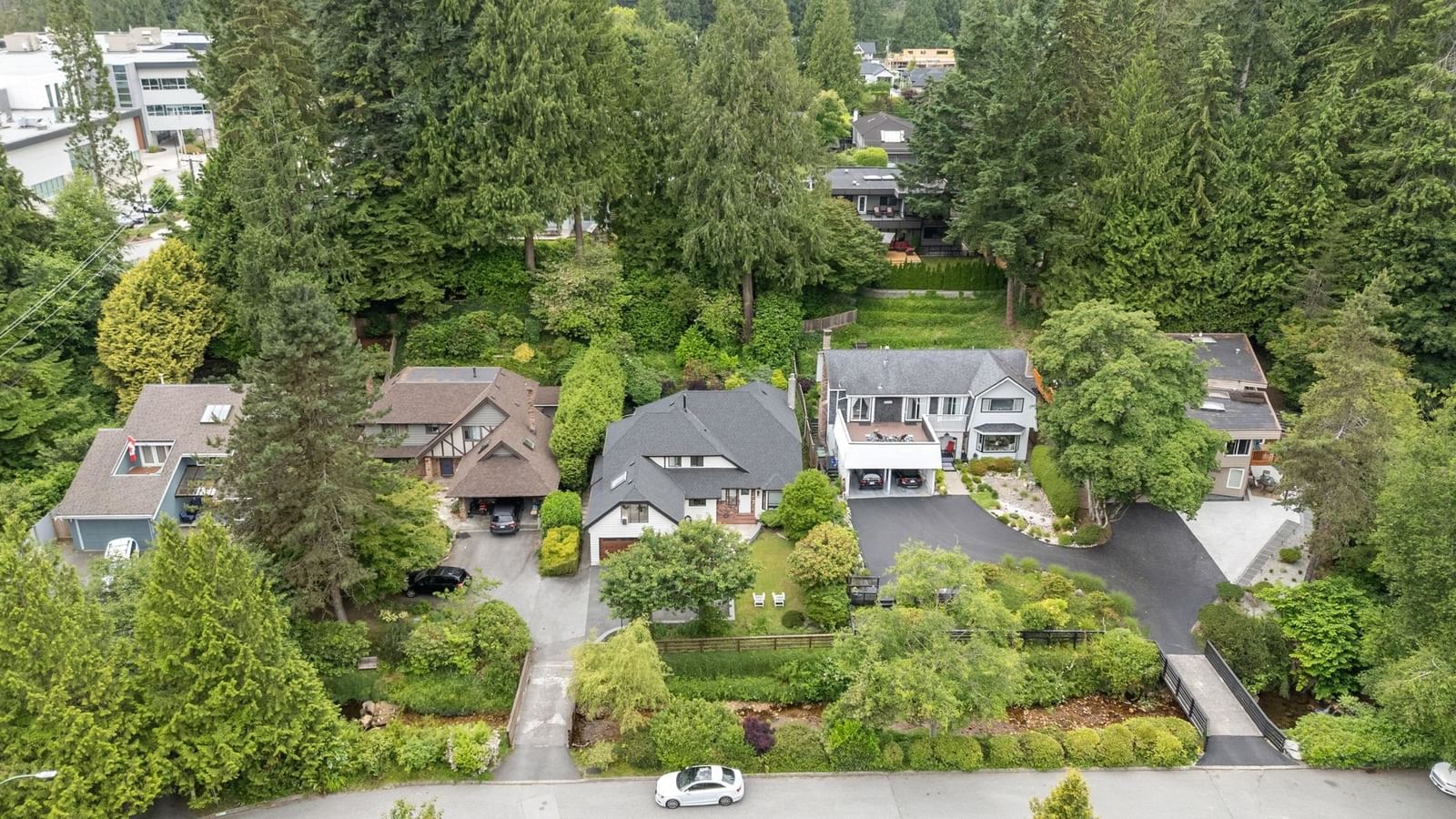Listing Image 37