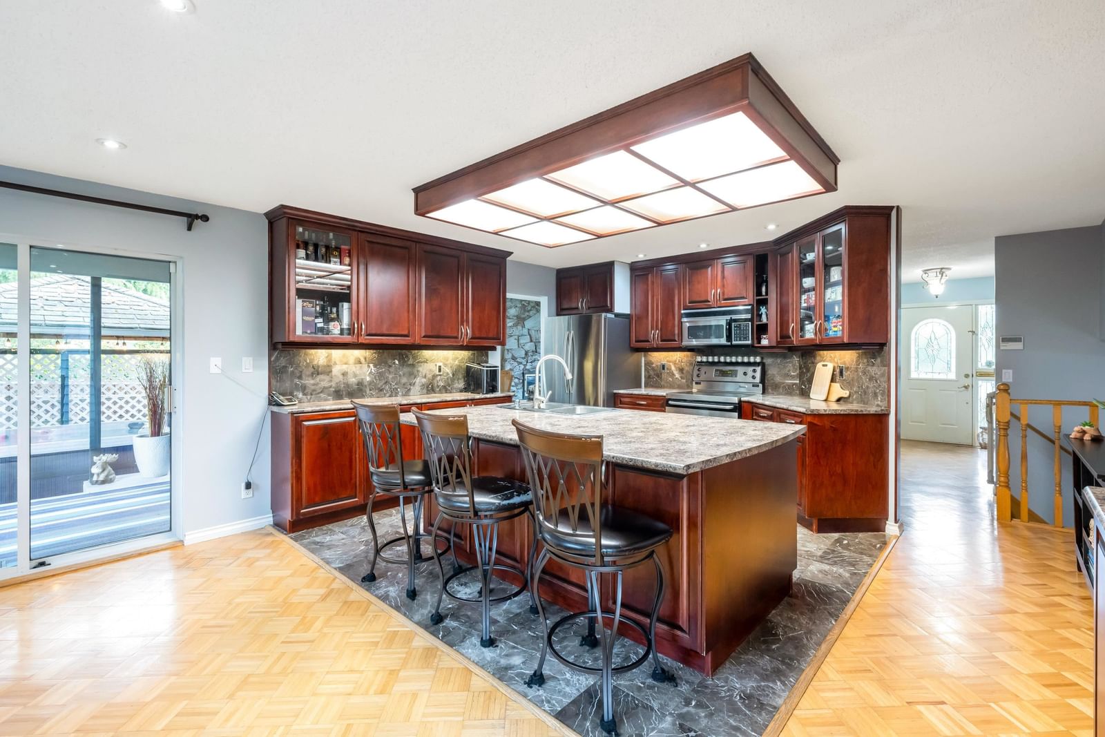 Listing Image 8