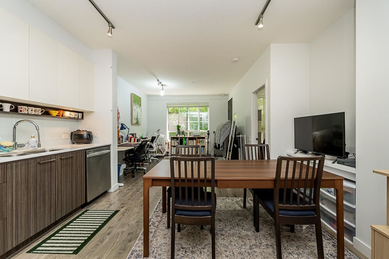 Listing Image 10