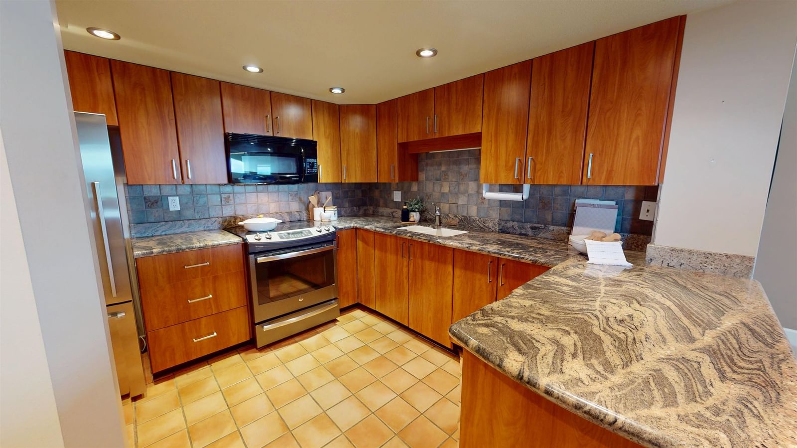 Listing Image 8