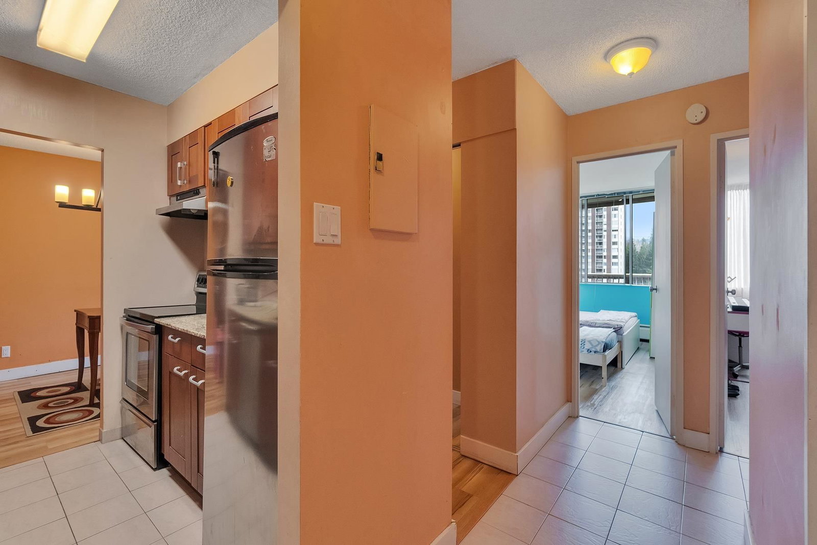 Listing Image 16