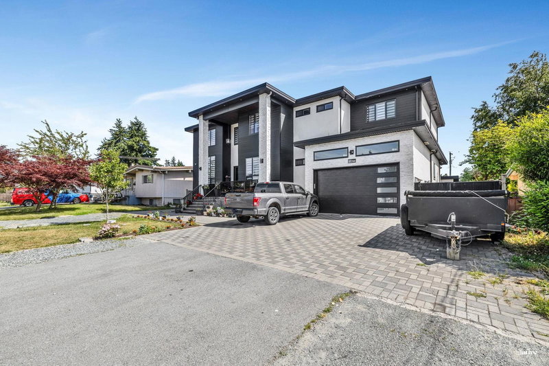32244 Pineview Avenue, Abbotsford, V2T 1R3 | Image 2