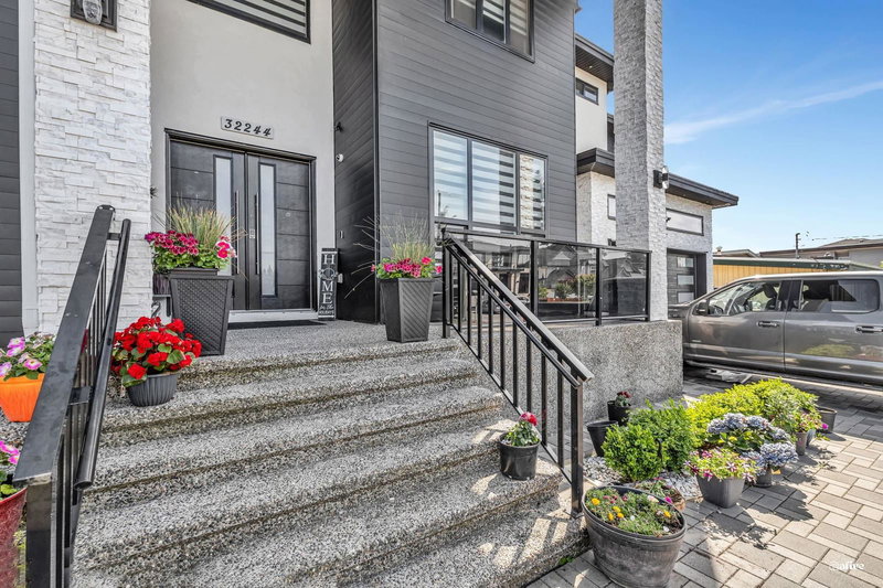 32244 Pineview Avenue, Abbotsford, V2T 1R3 | Image 3