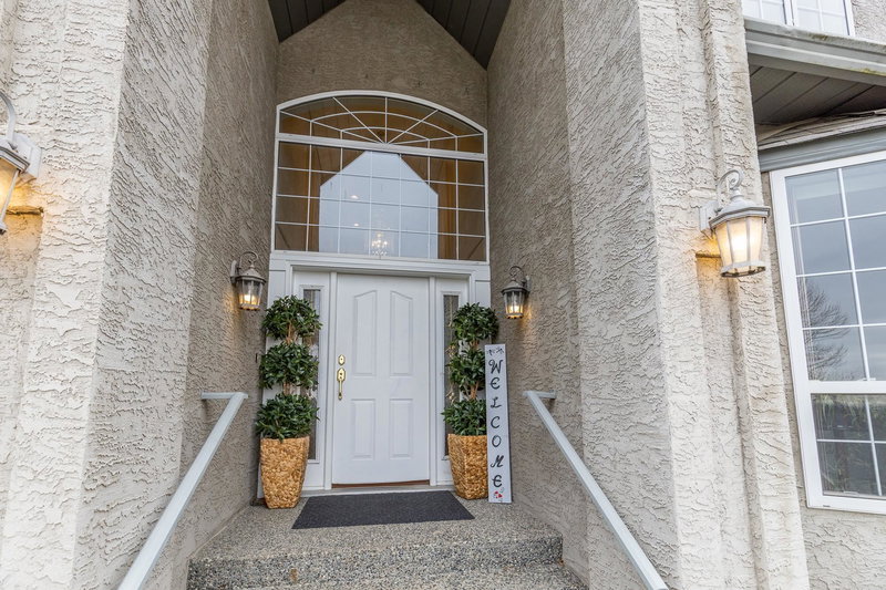 2780 St Moritz Way, Abbotsford, V2V 3N1 | Image 3