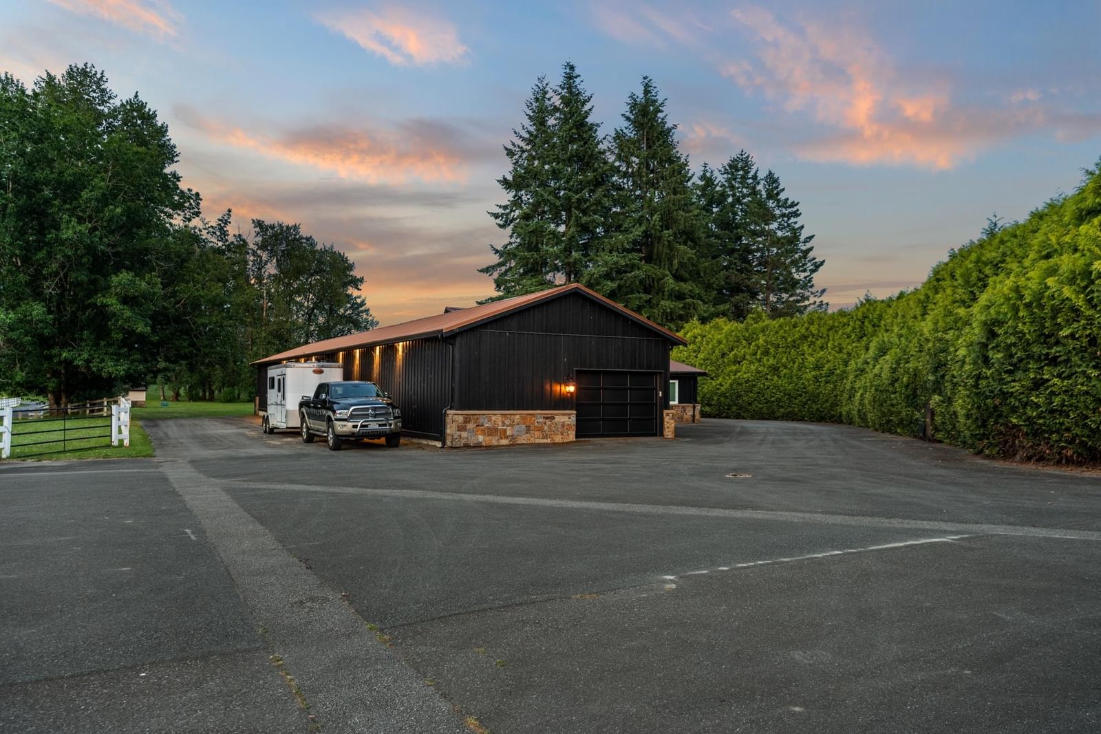 Listing Image 32