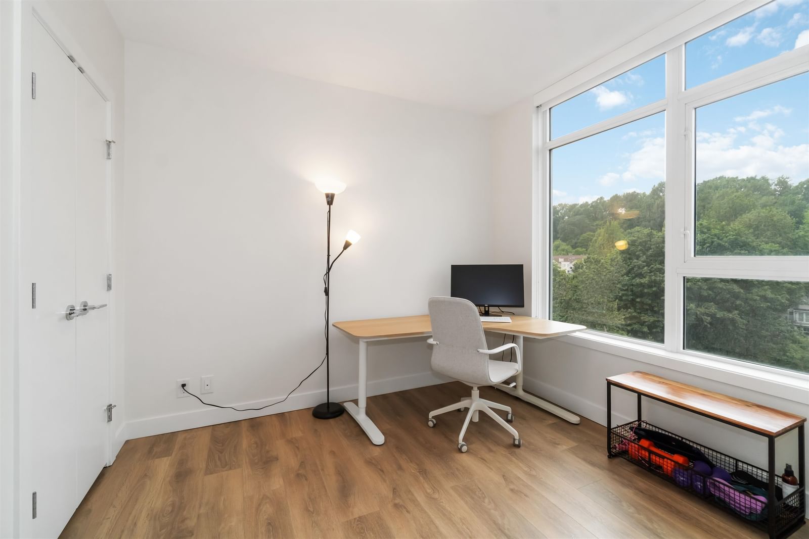 Listing Image 20