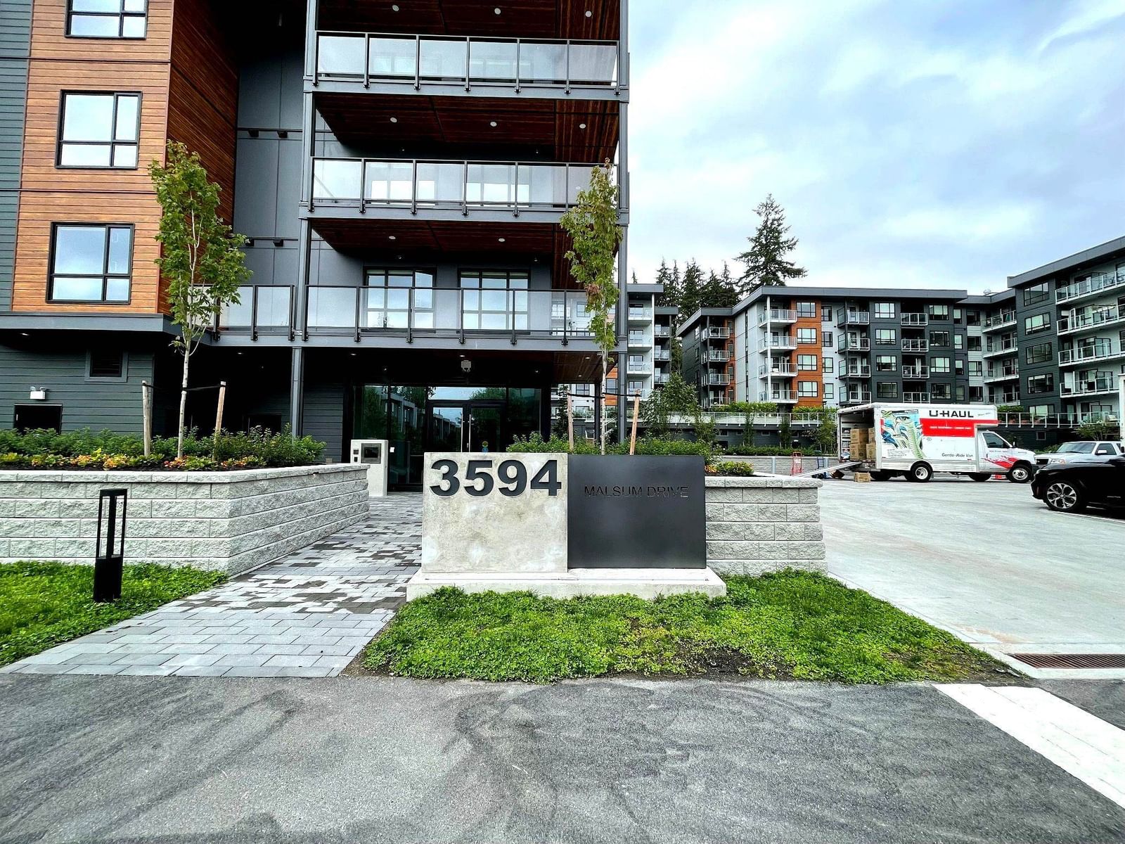 Listing Image 24