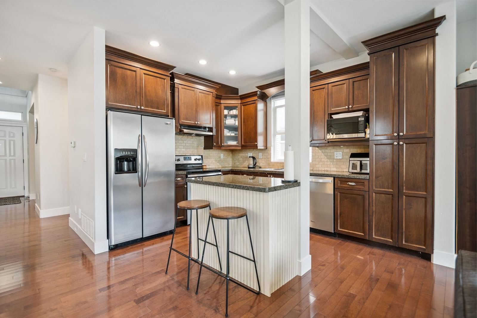 Listing Image 12