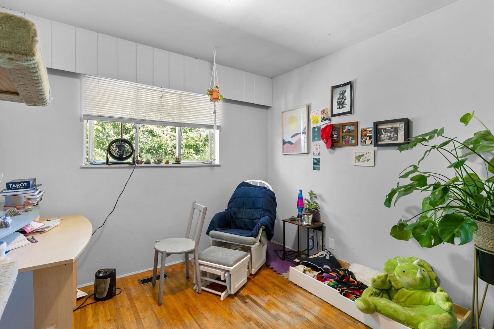 Listing Image 18