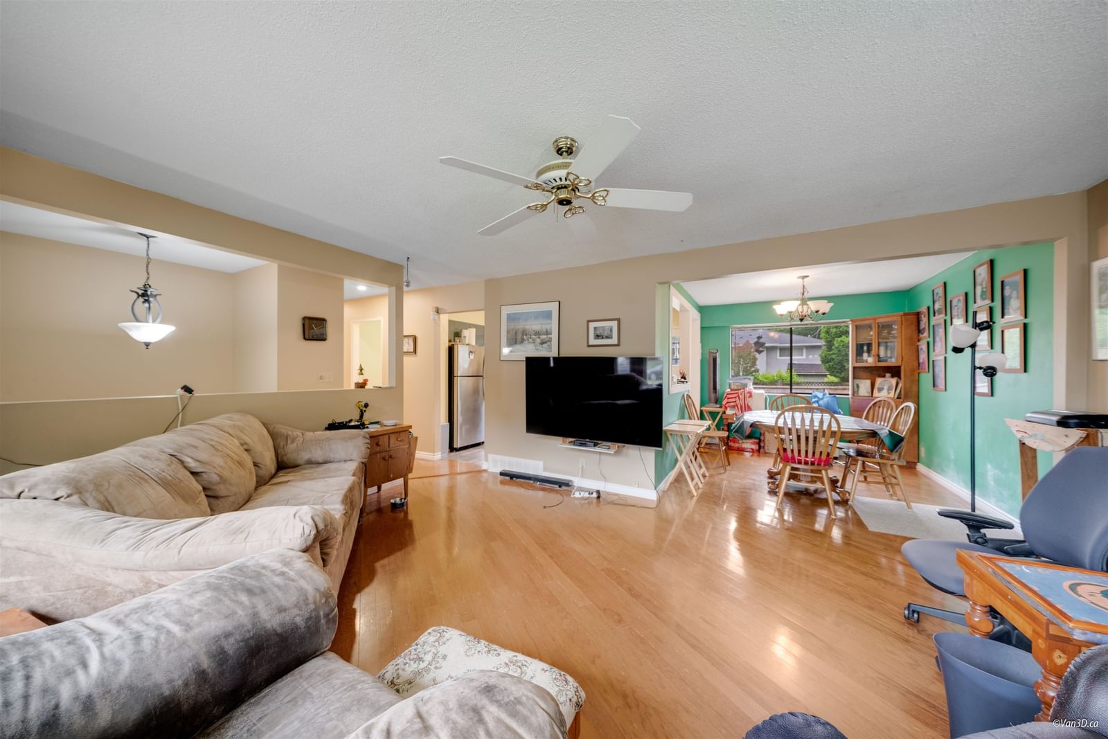 Listing Image 15