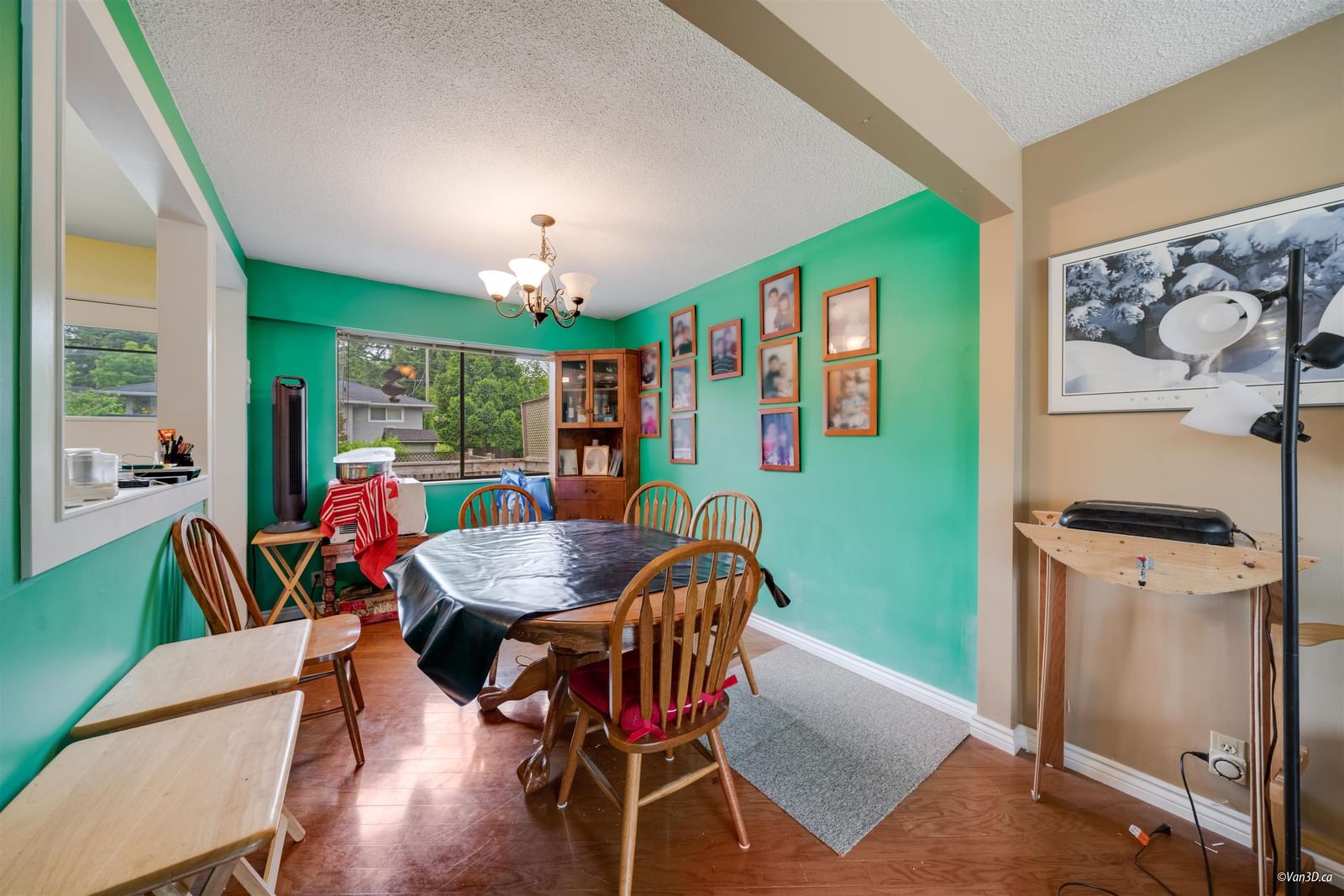 Listing Image 9