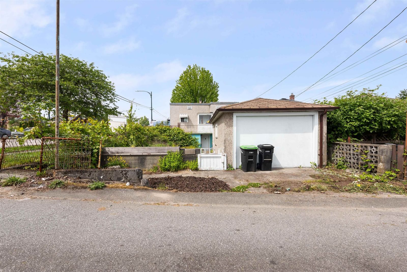 Listing Image 8