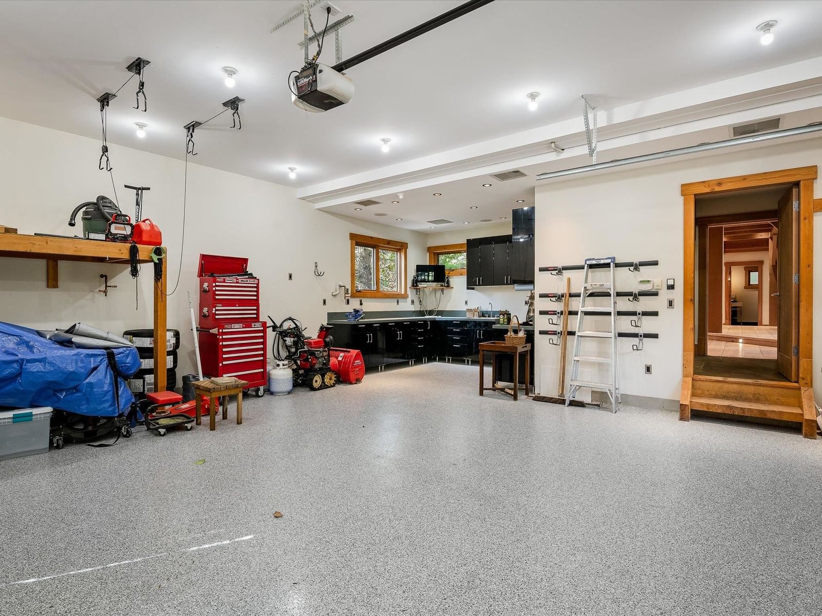 Listing Image 22