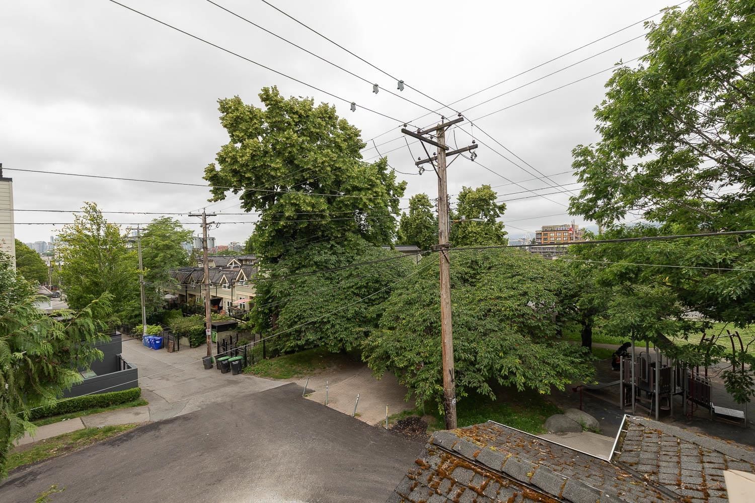 Listing Image 23
