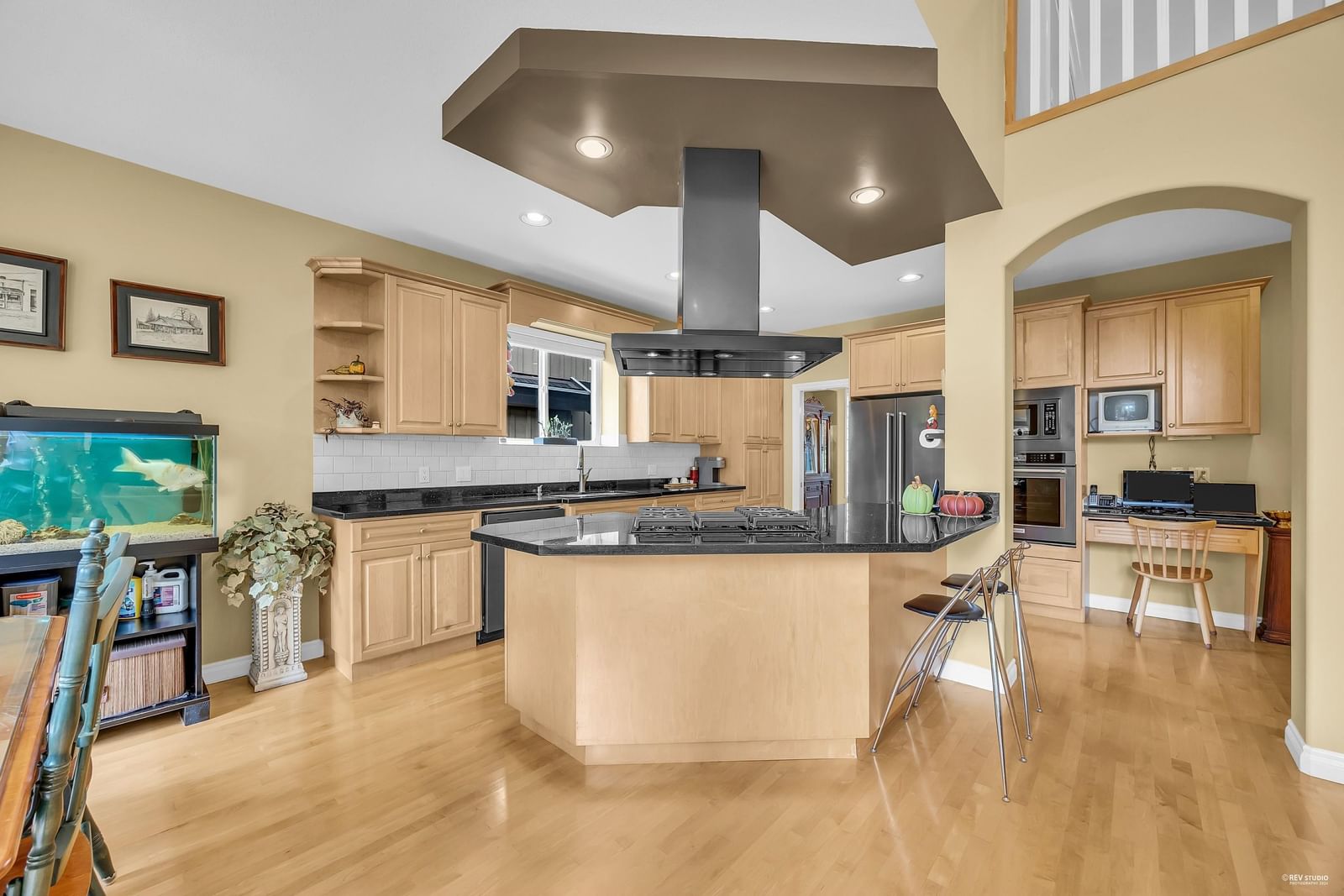 Listing Image 9