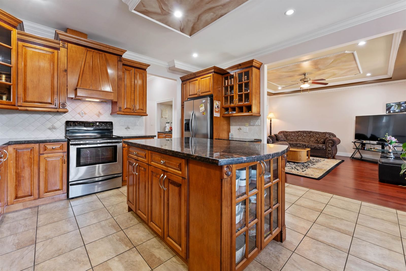 Listing Image 12
