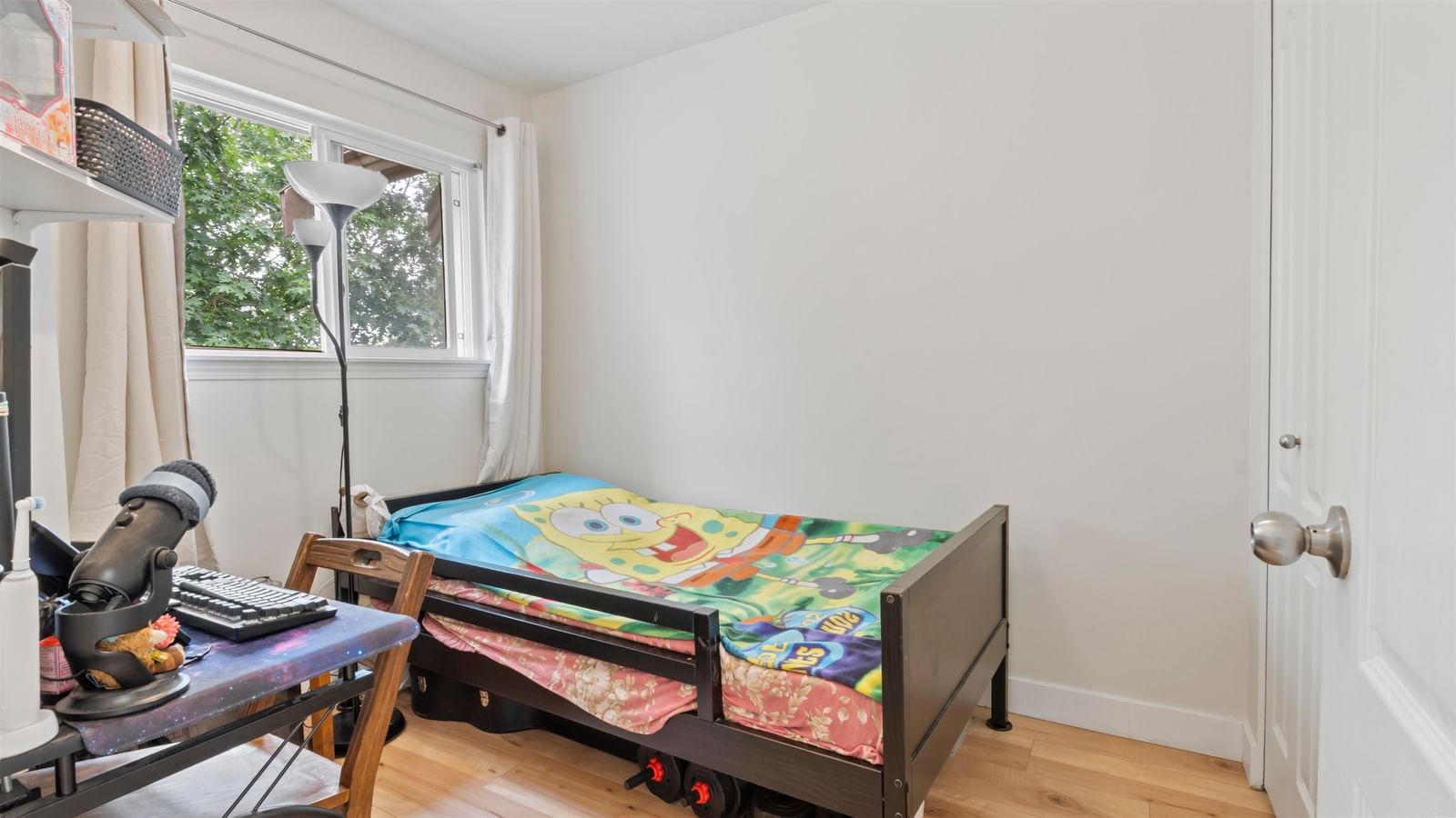 Listing Image 17