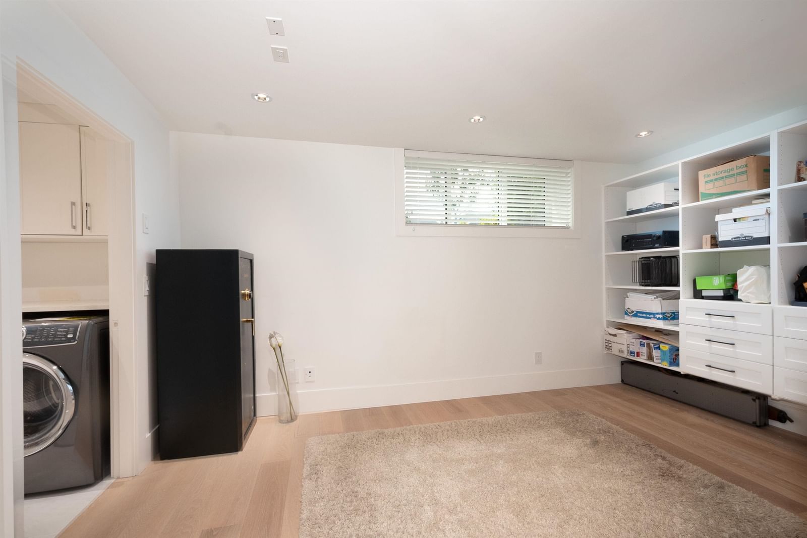 Listing Image 17
