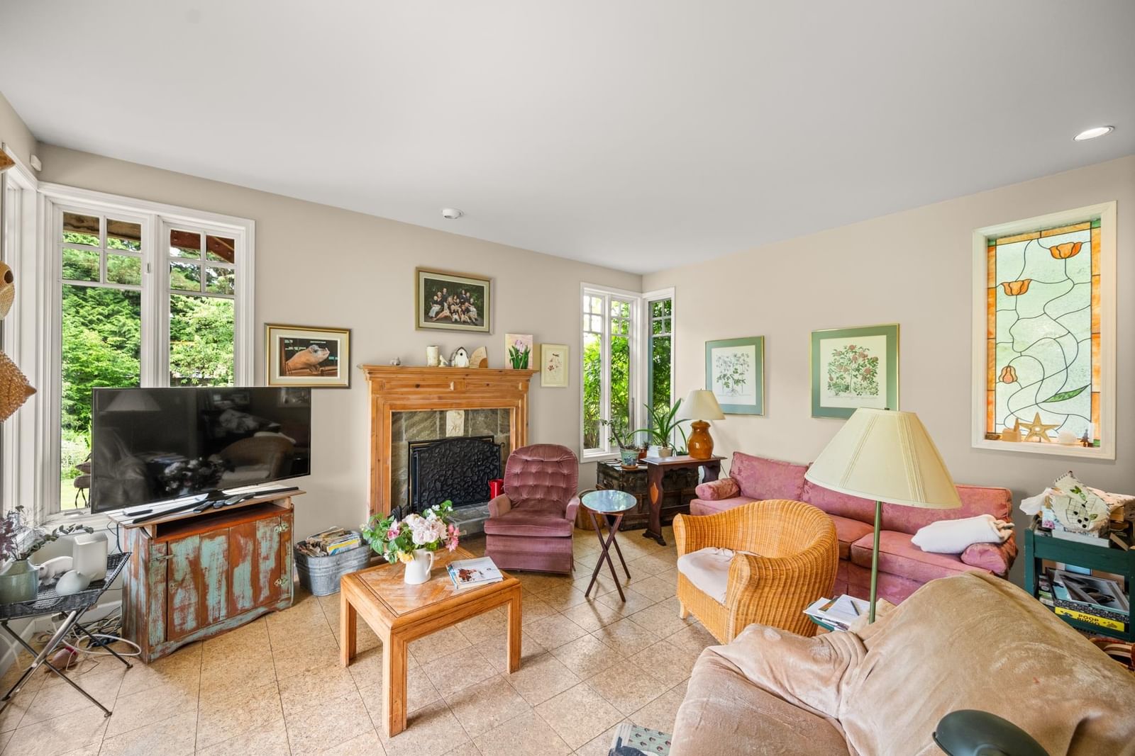 Listing Image 8
