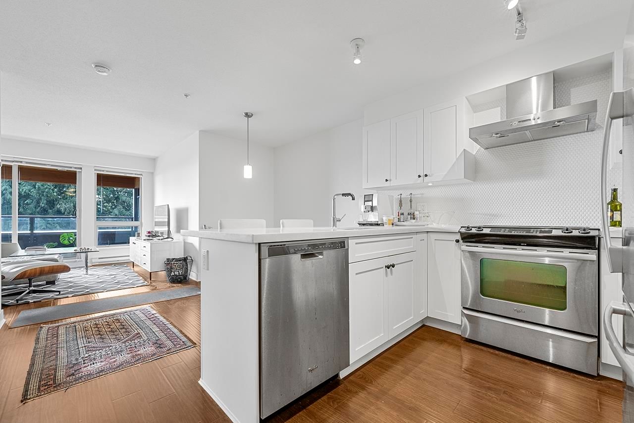 Listing Image 12