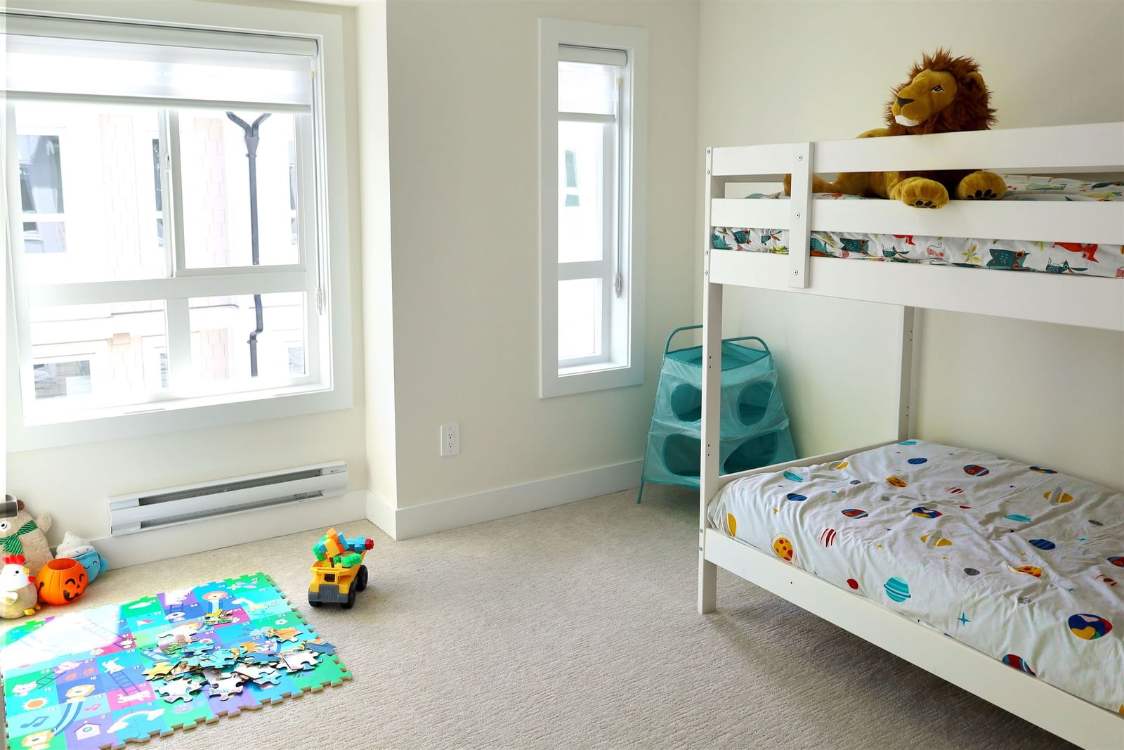 Listing Image 5