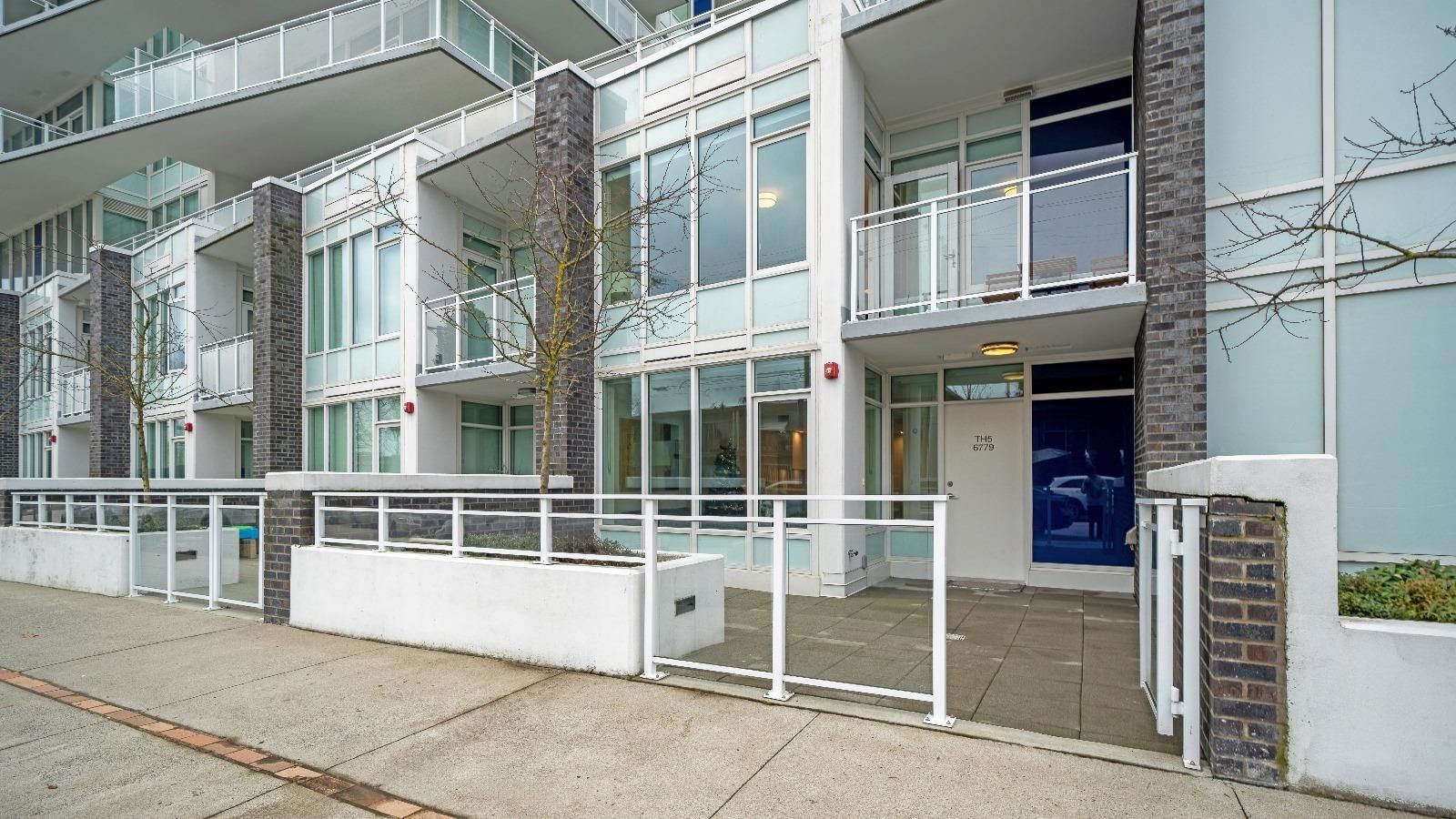 Listing Image 12