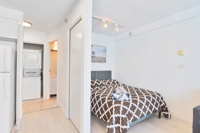 2801 - 939 Homer Street