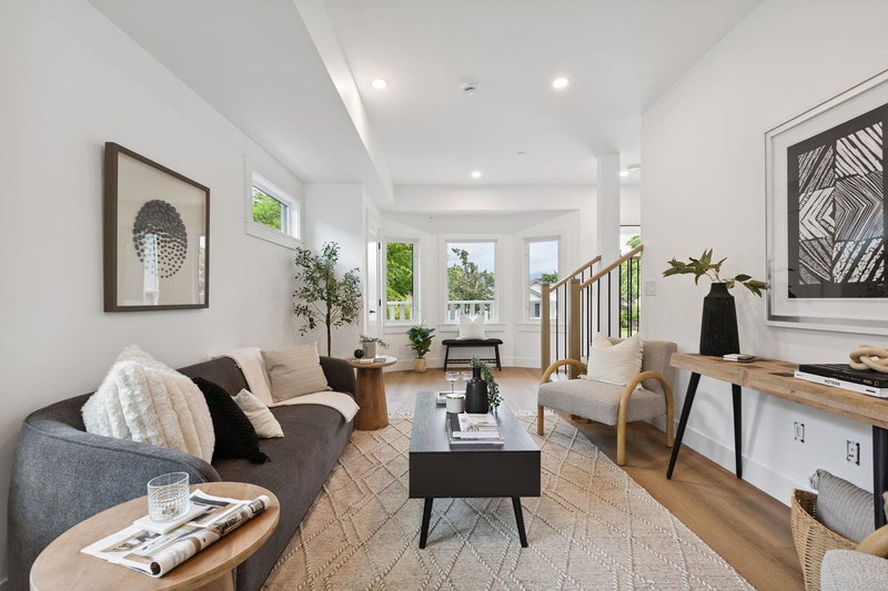 2528 Mcgill Street, Vancouver, V5K 1H1 | Image 2