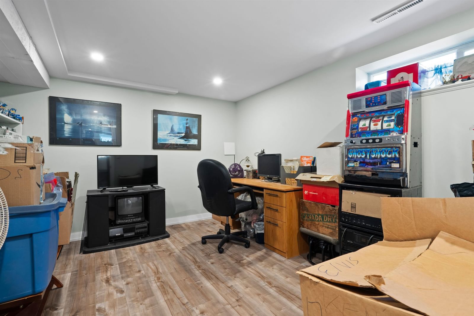 Listing Image 24