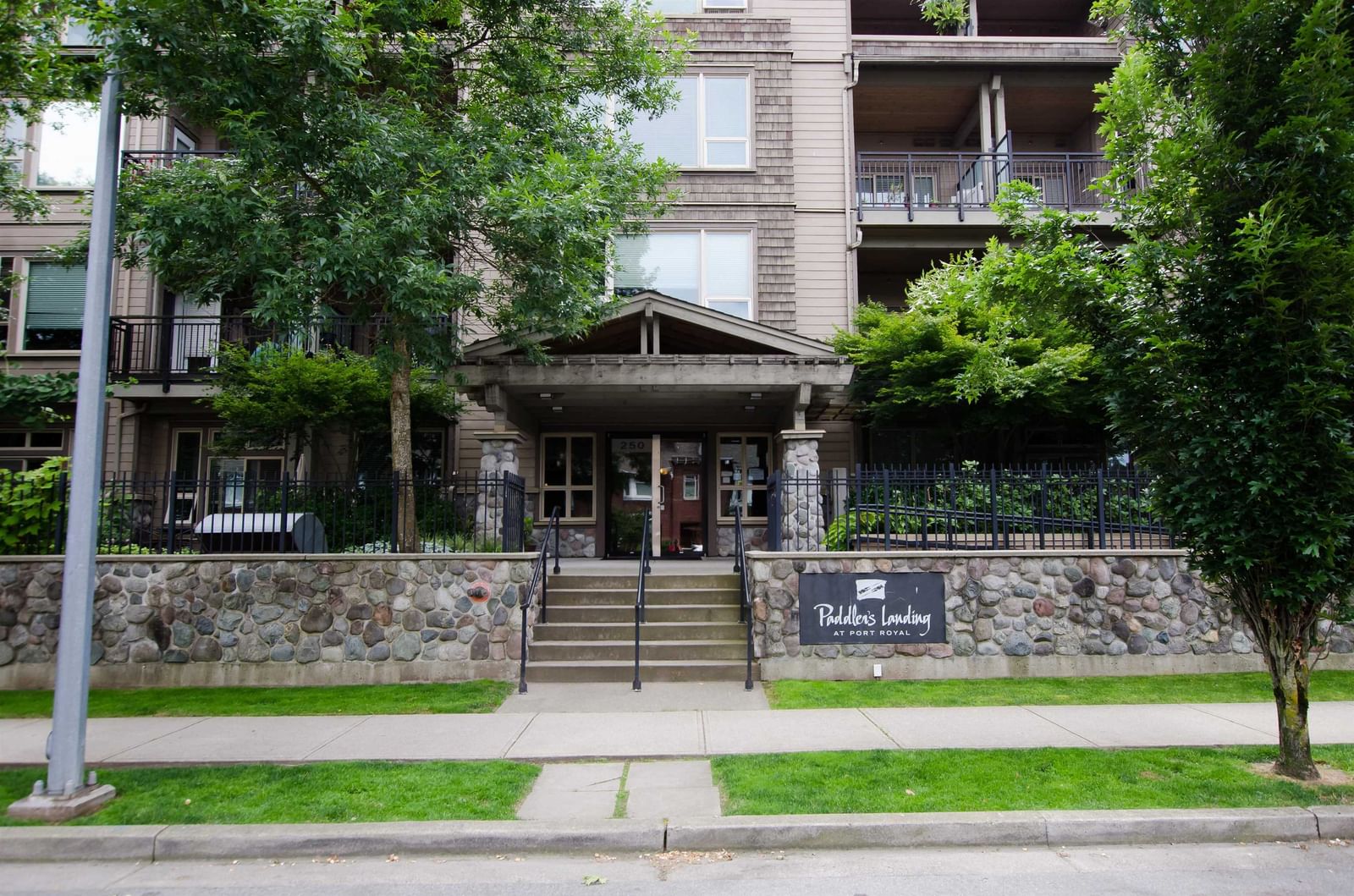 Listing Image 25