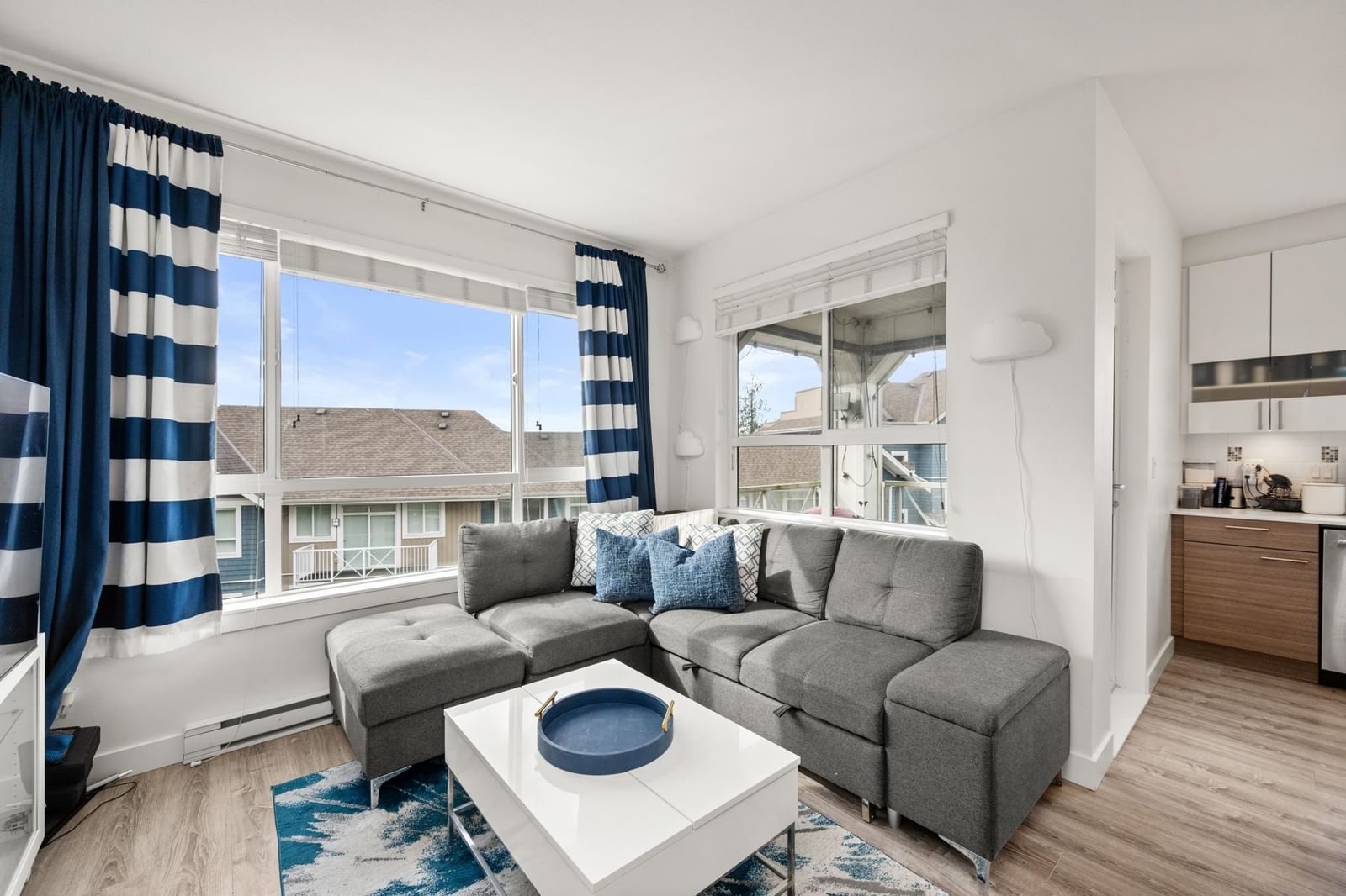 Listing Image 16