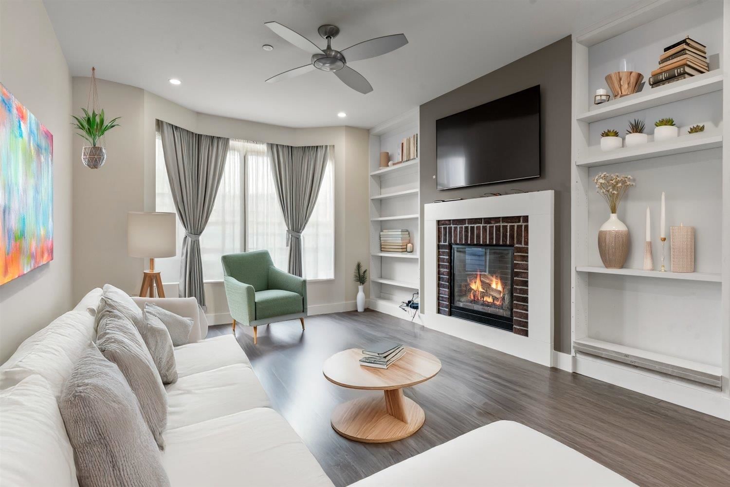 Listing Image 9