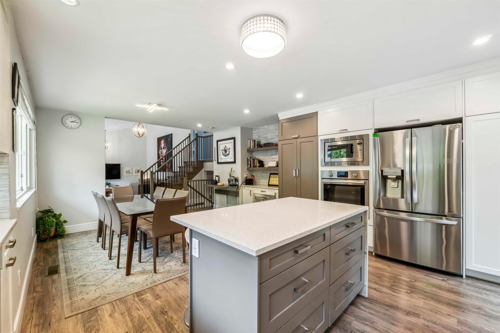 Listing Image 13